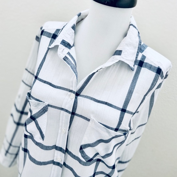 American Eagle Outfitters Tops - Boyfriend Shirt